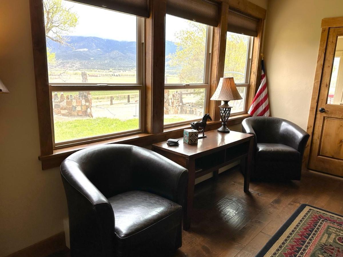 Private Retreat On Working Horse And Cattle Ranch Villa Salida Eksteriør billede
